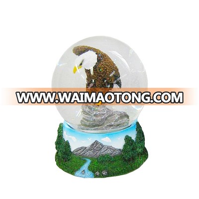 Low price of Custom polyresin wedding gifts snow globe With ISO9001 Certificate